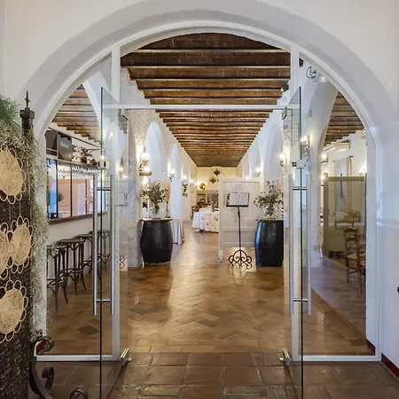 Cubo's Cortijo San Antonio Guest house *
