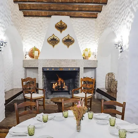 Cubo's Cortijo San Antonio Guest house Casarabonela
