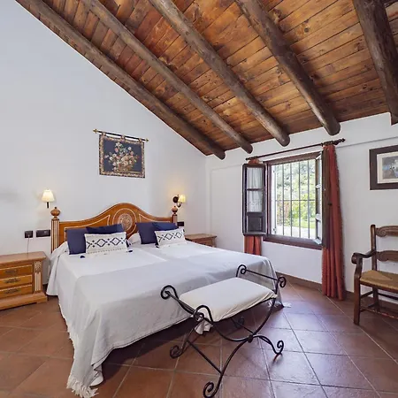 Cubo's Cortijo San Antonio & Caminito Del Rey בית הארחה