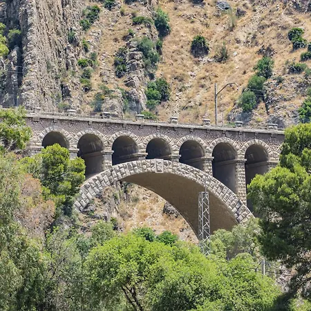 Cubo's Cortijo San Antonio & Caminito Del Rey בית הארחה